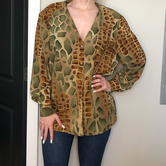 Vintage Giraffe 🦒 Print Blouse - Picture 4 of 6